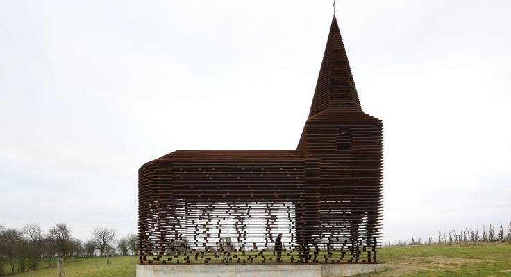 Прозрачная церковь в Лимборге