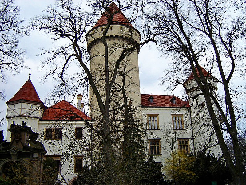 Замок Бенешов в Чехии