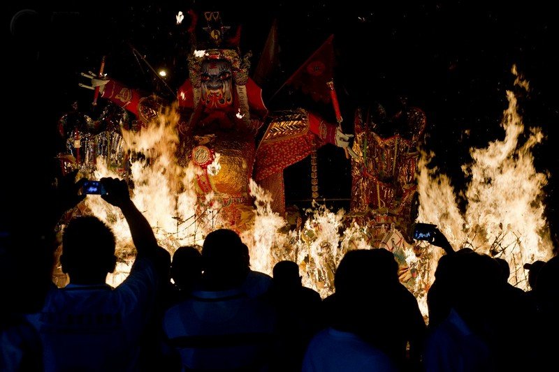 Гонконг приглашает туристов на азиатский Хэллоуин